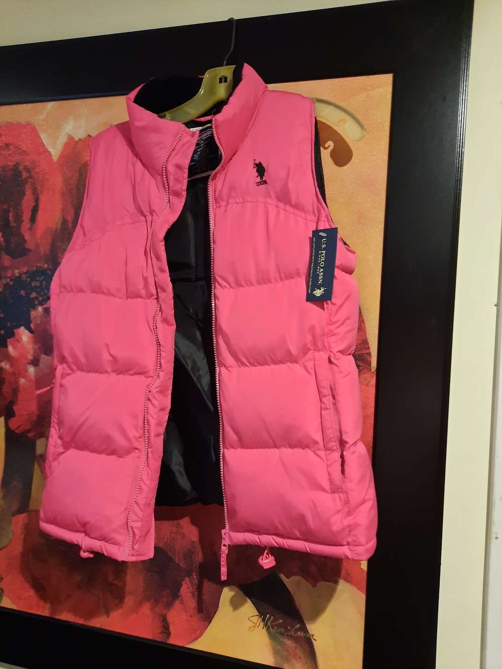 NWT U.S. Polo Assn. Bright Pink Quilted Super Puffy Puffer Vest Felt Neck Liner